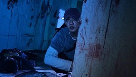 Review Film: #ALIVE