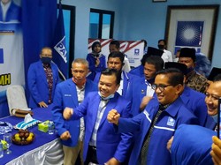 Jelang Pilgub Jambi, Bupati Merangin Mundur dari Golkar dan Pindah ke PAN