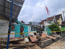Jabar Hari Ini: Gedung BNN Sukabumi Ambruk-Bodebek Zona Merah COVID-19