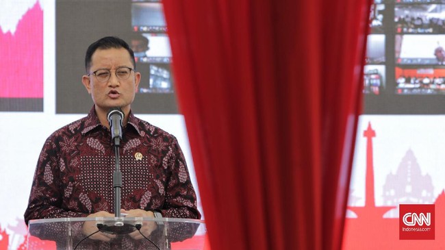 KPK memeriksa mantan Menteri Sosial (Mensos) Juliari Batubara soal pendistribusian bantuan sosial (bansos) beras.