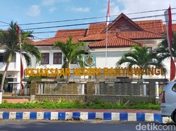 Satu Jaksa Positif COVID-19, 100 Pegawai Kejari Banyuwangi Dites Swab