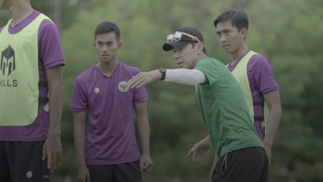 Sempat terbawa polemik kisruh PSSI dan Shin Tae Yong, Yeyen Tumena kini menegaskan dukungan kepada pelatih asal Korea Selatan tersebut.