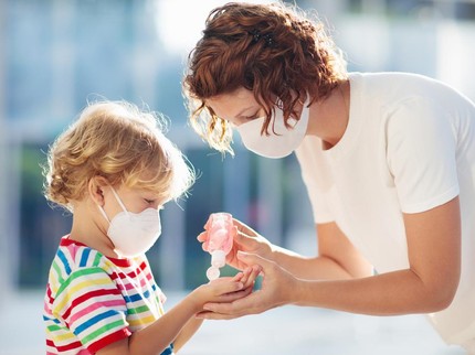 Selain Vitamin, 5 Hal Ini Bisa Jaga Daya Tahan Tubuh Si Kecil