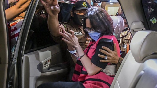 Direktur Penyidikan Jampidsus Kejagung mengaku pihaknya menemukan uang suap yang diterima jaksa Pinangki dari Djoko Tjandra tersebar ke sejumlah pihak.