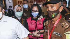 img-title Pinangki, Vonis 10 Tahun, Banding 4 Tahun, Dipenjara 1 Tahun 1 Bulan