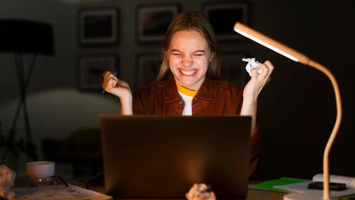 Sering Diburu Deadline? Tingkatkan Produktifitas Kerja dengan Tips Ini, Yuk!