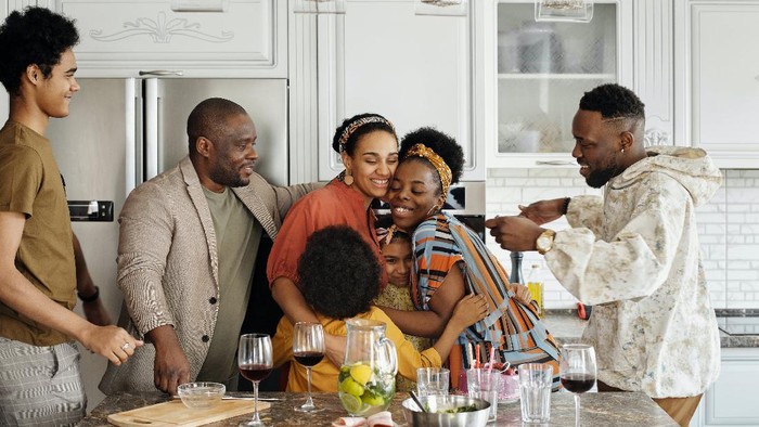 Biar Hubungan Lebih Harmonis, Ini Tips Akrab dengan Saudara Kandung