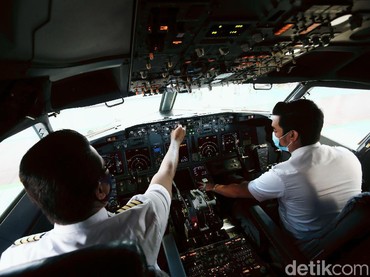 10 Gaji Pilot di Maskapai Indonesia