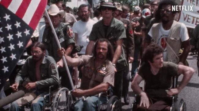 Dari atas kursi roda, penyandang disabilitas di AS menggulirkan revolusi pada 1970-an, yang terekam dalam film dokumenter Crip Camp. Berikut sinopsisnya.