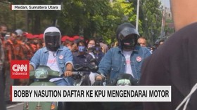 VIDEO: Bobby Nasution Daftar ke KPU Mengendarai Motor