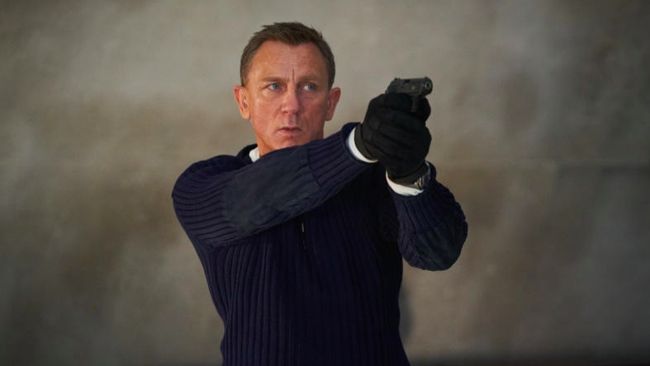 Jelang pensiun, aktor Daniel Craig merasa karakter James Bond tidak seharusnya diperankan perempuan.