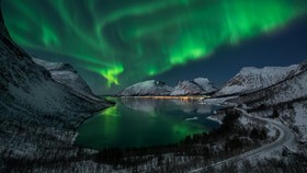 Berlomba-lomba Beri Nama Aurora Borealis