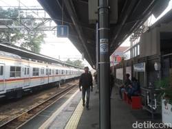 Tips dr Reisa Agar Aman Naik KRL saat Pandemi Covid-19