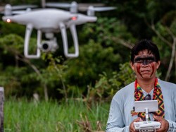 Suku Amazon Brasil Kini Gunakan Drone Buat Lacak Deforestasi Hutan