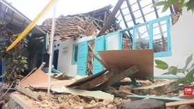 VIDEO: Gedung BNN Sukabumi Ambruk