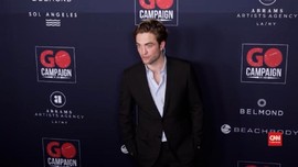VIDEO: Pemeran The Batman Robert Pattinson Terjangkit Corona?