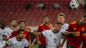 FOTO: Spanyol Batal Ditekuk Jerman Berkat Gaya