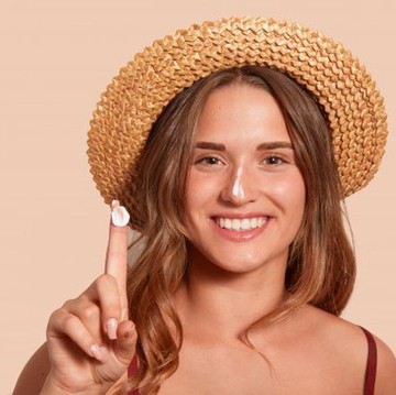 img-title 3 Sunscreen Terbaik untuk Kulit Berminyak yang Nyaman dan Cepat Menyerap