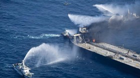 Sempat Padam, Api Menyala Lagi dari Kapal Tanker di Sri Lanka