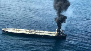 Berlabuh di Saudi, Tanker Yunani Kena Ledakan Kapal Houthi