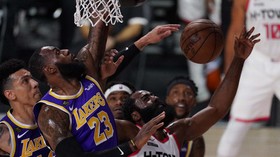 FOTO: Rockets Hancurkan Lakers di Semifinal NBA