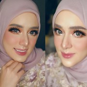 Mirip Barbie! Makeup Flawless Fairuz A Rafiq yang Bikin Pangling