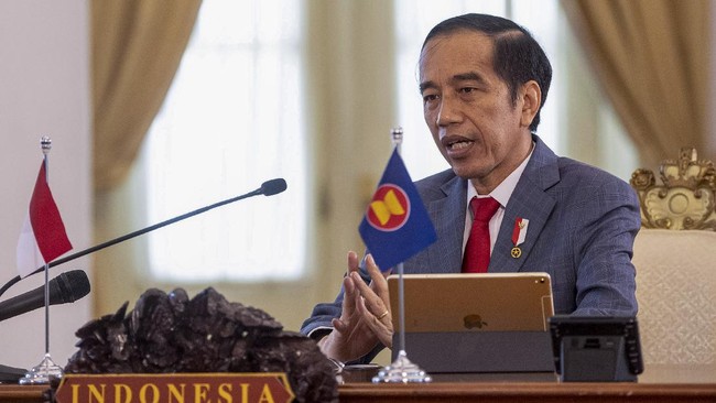 Presiden Jokowi mengakui RI terjerat krisis ekonomi akibat virus corona dan pemerintah  butuhkan waktu mengeluarkan diri dari jeratan krisis itu.