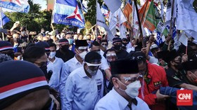 Panggung Deklarasi Kampanye Damai Tapi 'Panas' di Surabaya