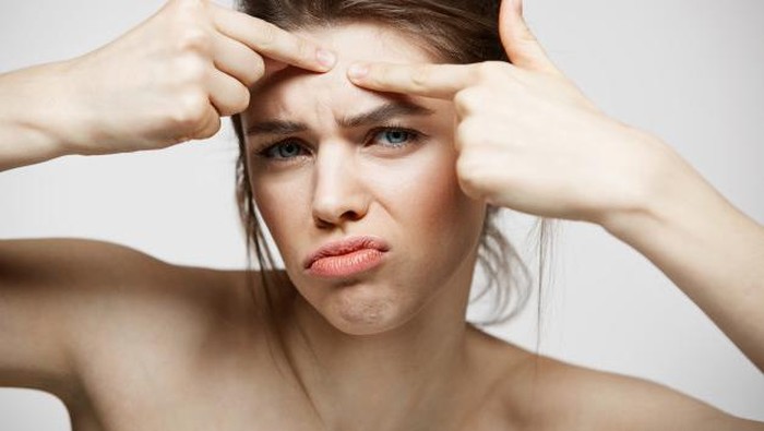 Muncul Tanda-Tanda Ini di Wajahmu? Ada Skincare yang Tidak Cocok Ladies!