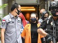 Pakai Baju Tahanan, Reza Artamevia Minta Maaf