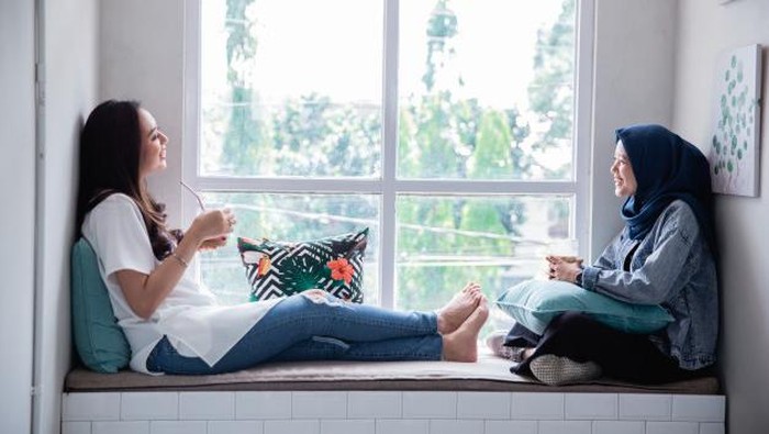 Tips Curhat Kepada Sahabat untuk Bisa Dipercaya