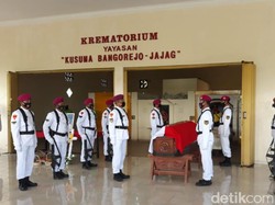 Jenazah Pengangkat Pahlawan Revolusi Dikremasi, Abu Dilarung di Selat Bali