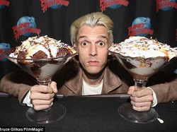 Aaron Carter Meninggal Dunia, Ditemukan Tak Bernyawa di Rumah
