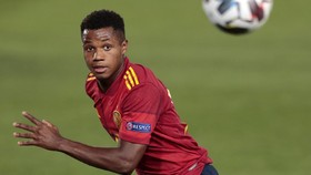 FOTO: Fenomena Ansu Fati, Bintang 17 Tahun Timnas Spanyol