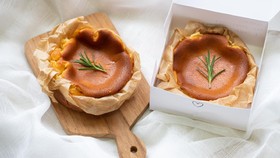 Basque Cheesecake, Si Gosong yang Creamy dan Lumer di Mulut