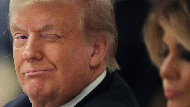 Trump Disebut Jadi Mata-mata Binaan Rusia Selama 4 Dekade Mantan Presiden AS, Donald Trump, disebut dimanfaatkan oleh Uni Soviet dan Rusia selama 40 tahun.