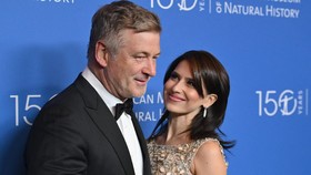 Hilaria Hamil Anak Ketujuh Alec Baldwin