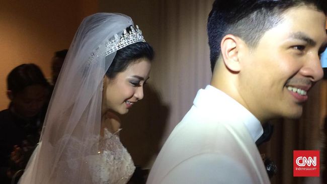 Aktris Chelsea Olivia melahirkan anak kedua di tengah pandemi penyakit akibat virus corona atau Covid-19 yang melanda Indonesia.