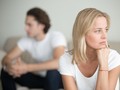 9 Tanda Aneh Saat Perempuan Cemburu