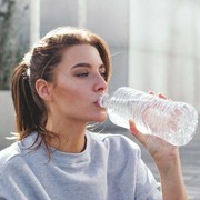 Duh! Ada Zat Berbahaya di Kemasan Air Minum yang Bisa Sebabkan Kanker