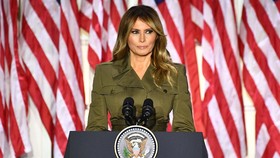 Melania Trump Belum Ucapkan Selamat untuk Istri Joe Biden