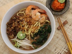 Resep Mie Kangkung Ebi yang Gurih Enak
