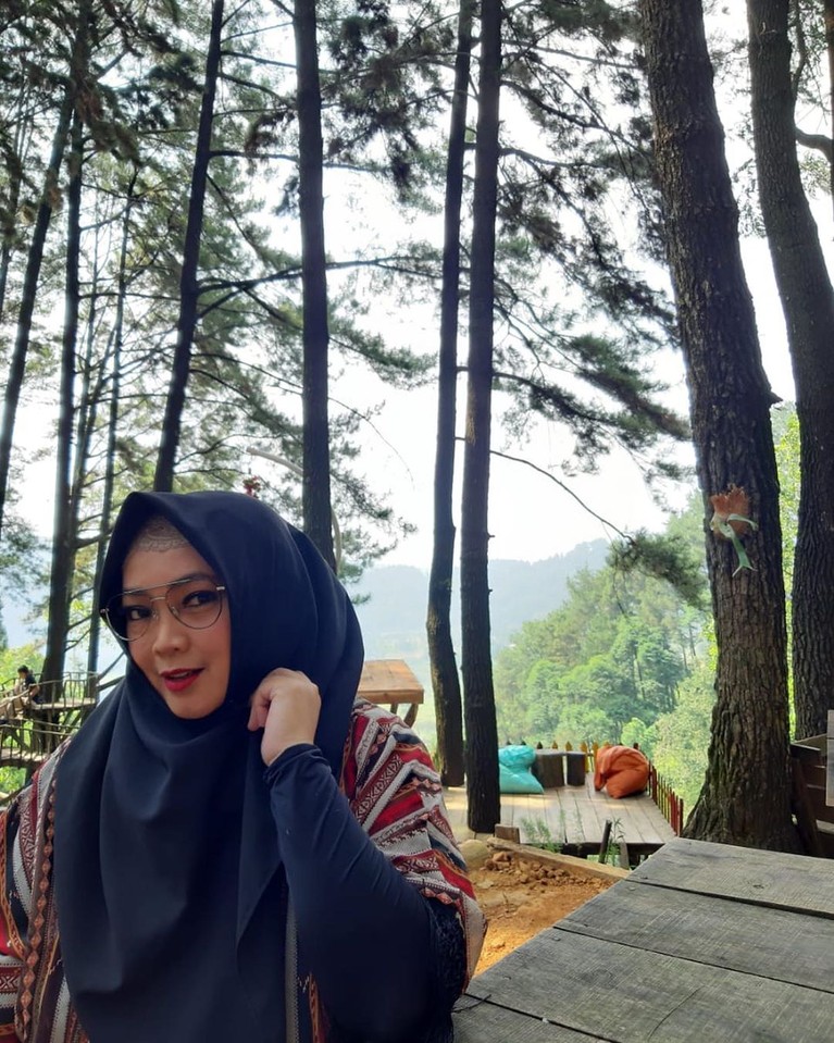 Rina Gunawan