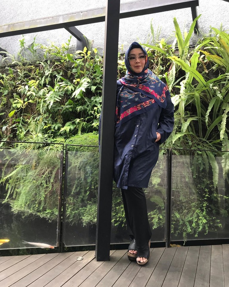 Rina Gunawan