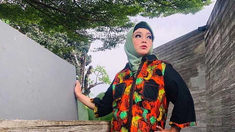 Rina Gunawan