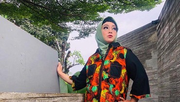 img-title Jejak Karier Rina Gunawan, Presenter Ternama hingga Jadi Pengusaha Sukses