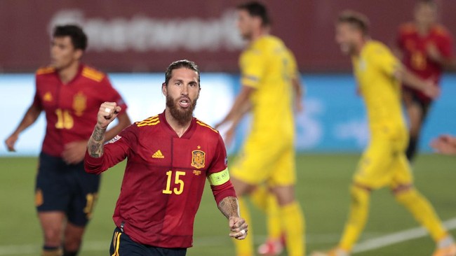 Sergio Ramos jadi bintang kemenangan timnas Spanyol saat menghadapi Ukraina di babak penyisihan UEFA Nations League.