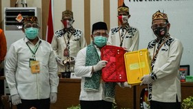 Jokowi Lantik Gubernur Kalimantan Tengah Sugianto Sabran