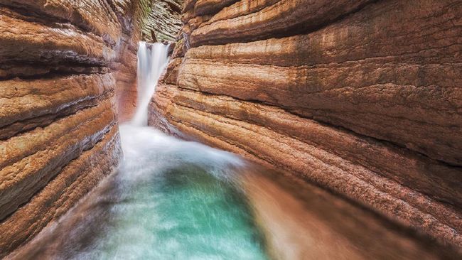 Pemerintah Kabupaten Garut baru saja meresmikan Sungai Leuwi Daleum sebagai objek wisata alam.