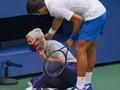 VIDEO: Momen Djokovic Pukul Bola ke Hakim Garis